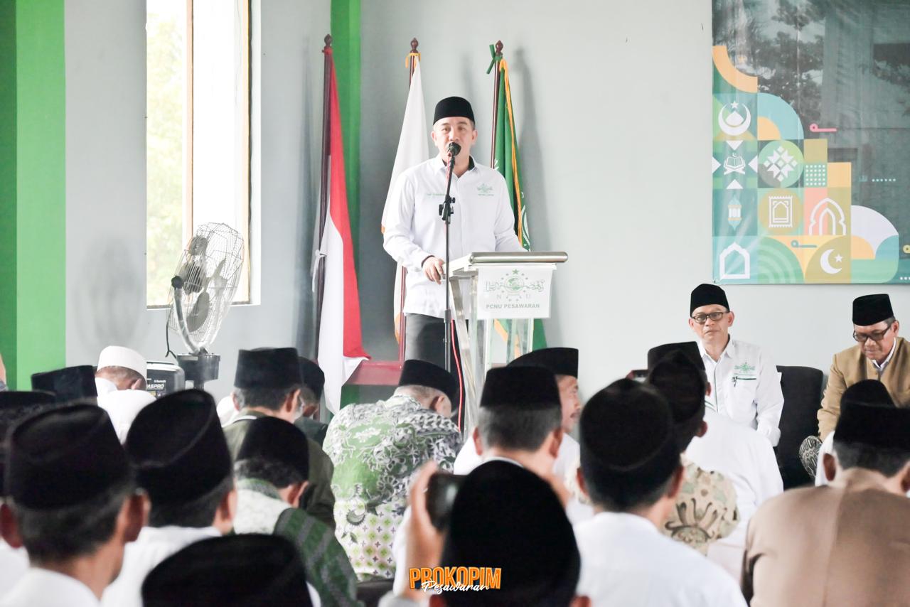 Bupati Pesawaran Serahkan Nota Perjanjian Hibah Tanah untuk Kemaslahatan Umat 