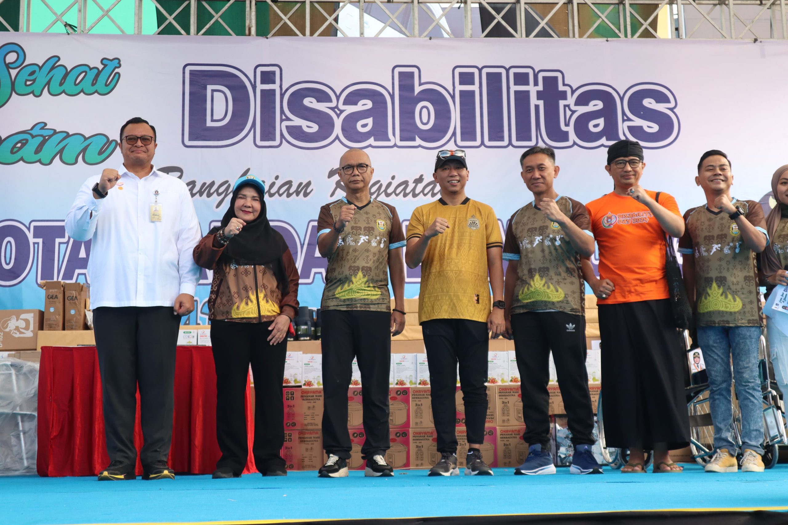 Pemerintah Kota Bandar Lampung Sukses Menggelar Jalan Sehat dan Senam Disabilitas dalam Rangka HUT Kota Bandar Lampung yang ke-343 Tahun