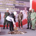 Wali Kota Hj. Eva Dwiana Melakukan Peletakan Batu Pertama Revitalisasi Pasar Koga Wali Kota Hj. Eva Dwiana Melakukan Peletakan Batu Pertama Revitalisasi Pasar Koga