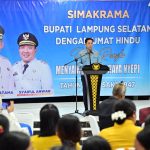 Hadiri Simakrama dengan Umat Hindu Lampung Selatan, Ini Pesan Bupati Egi Hadiri Simakrama dengan Umat Hindu Lampung Selatan, Ini Pesan Bupati Egi