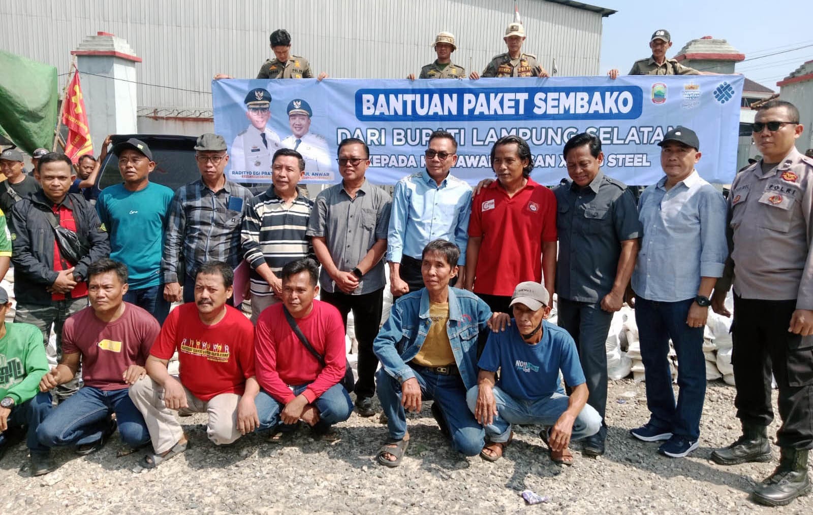 Bupati Lampung Selatan Salurkan Bantuan 336 Paket Sembako Untuk Karyawan PT San Xiong Steel Indonesia