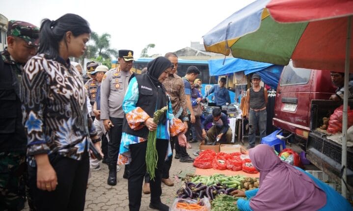Tim Pengendalian Inflasi Daerah (TPID), Bersama Wali Kota Bandar Lampung  Sidak