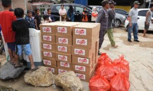 Bunda Eva Kirim Makanan dan Perintahkan Camat dan Pejabat Pemkot Bandar Lampung Turun Bantu Warga