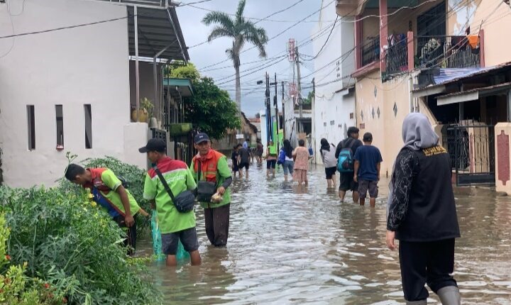 Pemkot Terus Bergerak Bantu Warga, Walikota Bunda Eva Perintahkan Dinas Kerja Cepat
