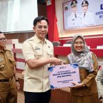 Bupati Egi Serahkan Gaji-TPP ke-13 ASN dan Launching Gajian THLS Setiap Tanggal 1