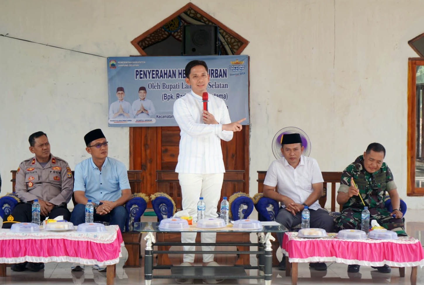 42 Sapi Kurban untuk Rakyat, Bupati Egi Langsung Turun Bagikan ke Masyarakat