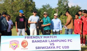 Bupati Egi Buka Laga Persahabatan BLFC vs Sriwijaya FC U-20, Dukung Lahirnya Talenta Sepak Bola Muda