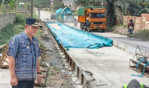 Program Walikota Bunda Eva Dwiana Perbaikan Jalan di Tirtayasa Sudah Berjalan