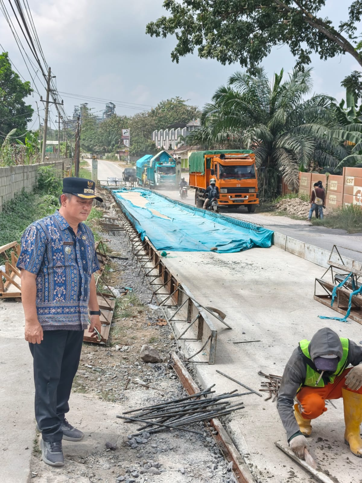 Program Walikota Bunda Eva Dwiana Perbaikan Jalan di Tirtayasa Sudah Berjalan