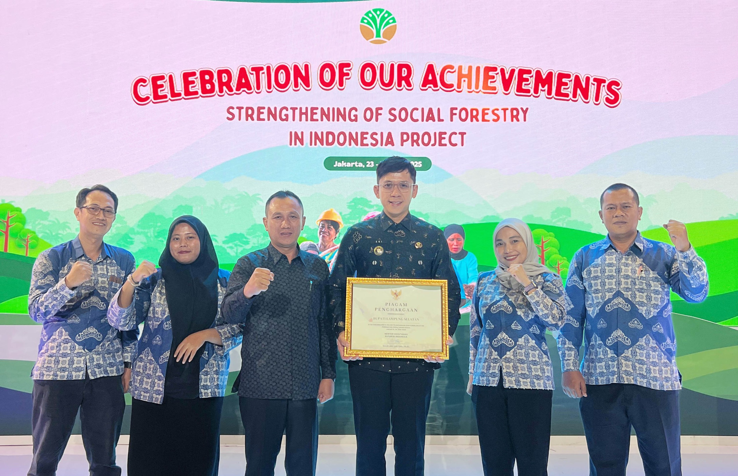 Lampung Selatan Masuk Daftar Elit 6 Daerah Terbaik se-Indonesia! Bupati Egi Bawa Pulang Penghargaan Bergengsi dari Jakarta