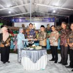 HUT Desa Beringin Kencana, Bupati Egi Bawa Kado Jalan Baru