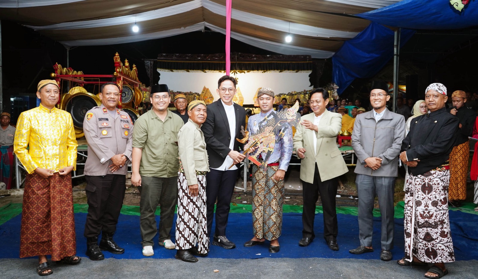 Tampil di HUT Dusun Blora, Bupati Egi Respons Keluhan Warga Soal Jalan Rusak: 2026 Dibangun