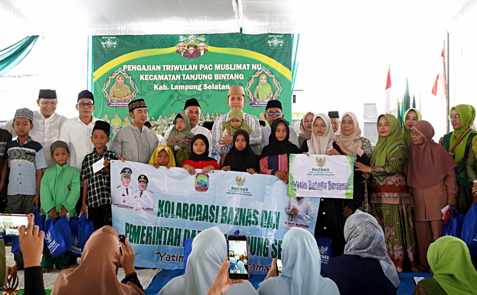 Dari Pengajian Akbar Muslimat NU, Bupati Egi Santuni Yatim dan Tegaskan Komitmen Besar: Pastikan 17 Kecamatan Dapat Anggaran Merata