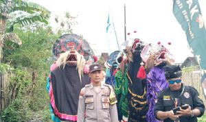 Polsek Gedong Tataan Kawal Ketat Festival Budaya Desa Bagelen, Pastikan Kegiatan Berlangsung Aman dan Kondusif