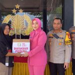 Bhayangkari Cabang Pesawaran Salurkan Bantuan Sosial Secara Door to Door, Wujud Kepedulian di Hari Bhayangkara ke-79 dan Menyambut HKGB