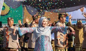 Pemerintah Kota Bandar Lampung Menggelar Pawai Budaya Tari Ngigel Pemerintah Kota Bandar Lampung Menggelar Pawai Budaya Tari Ngigel