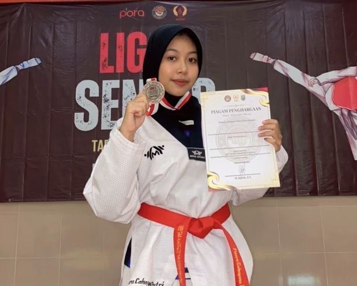 Mahasiswi Hukum Darmajaya Rebut Podium di Kejuaraan Taekwondo Bergengsi!