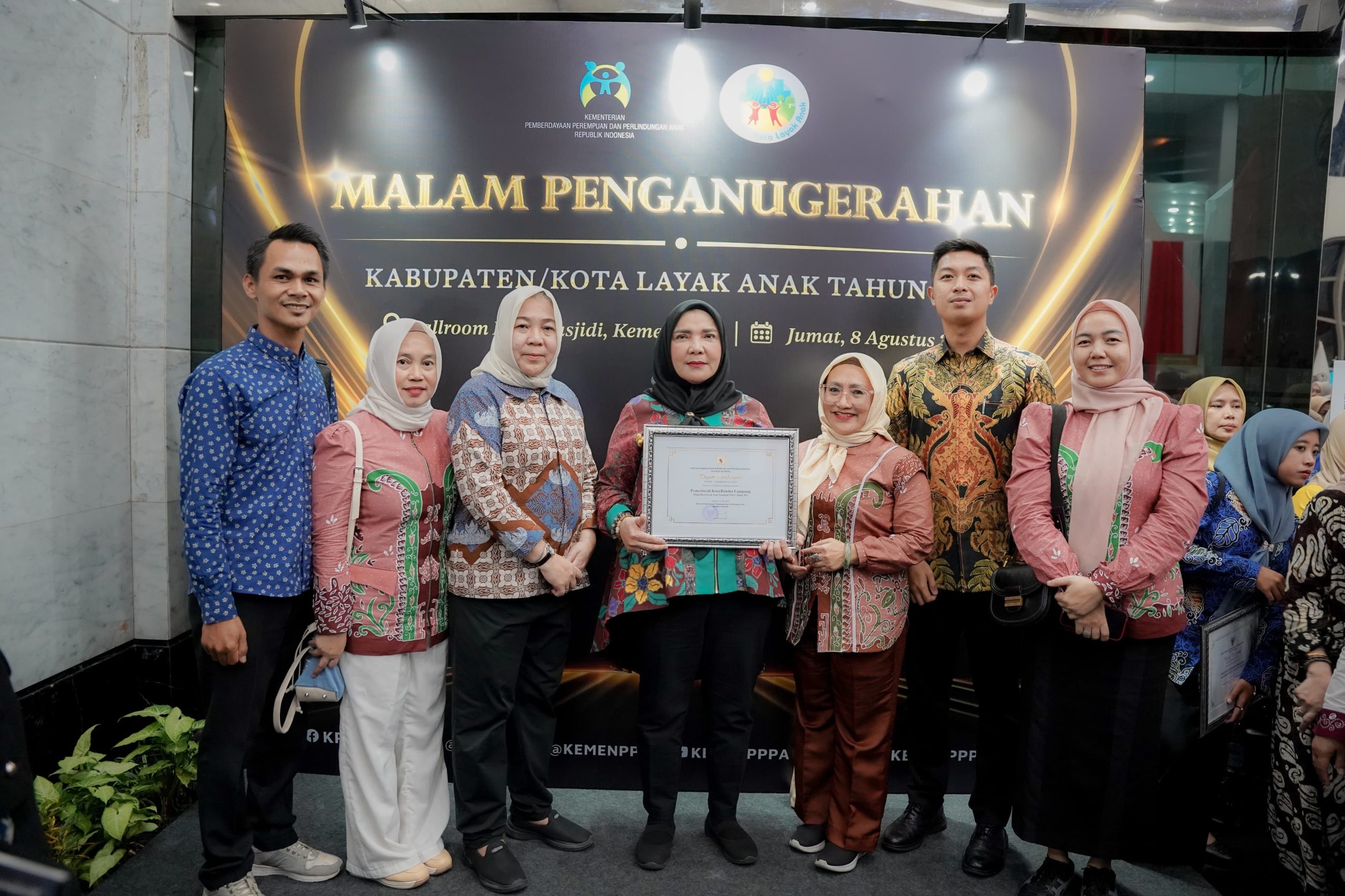 Pemerintah Kota Bandar Lampung Meriah Penghargaan Kota Layak Anak (KLA) Tahun 2025 Kategori Nindya