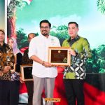 Kabupaten Pesawaran Raih Penghargaan Nasional Perhutanan Sosial 2025