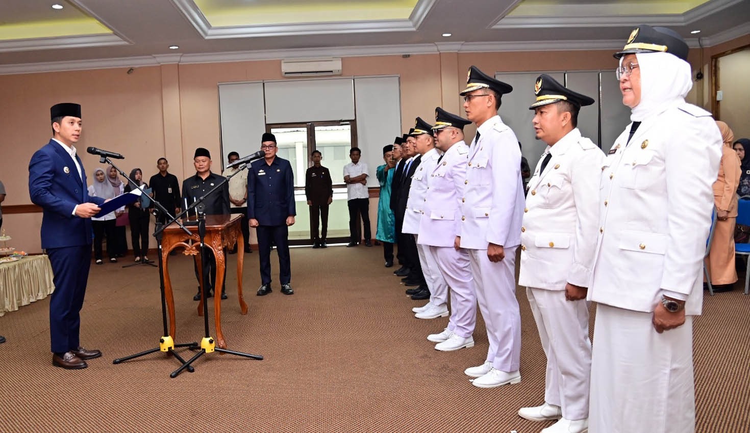 Bupati Egi Lantik 8 Pejabat Administrator: Tegas Bukan Karena Timses, Tapi Profesionalisme!