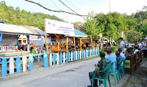 Bupati Egi Puji Poskamling Wisata Minang Rua: Inovasi Desa Klawi yang Patut Dicontoh!