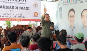 Program Bedah Rumah Aspirasi: Warga Candipuro Sambut Hangat Kunjungan Ketua MPR RI