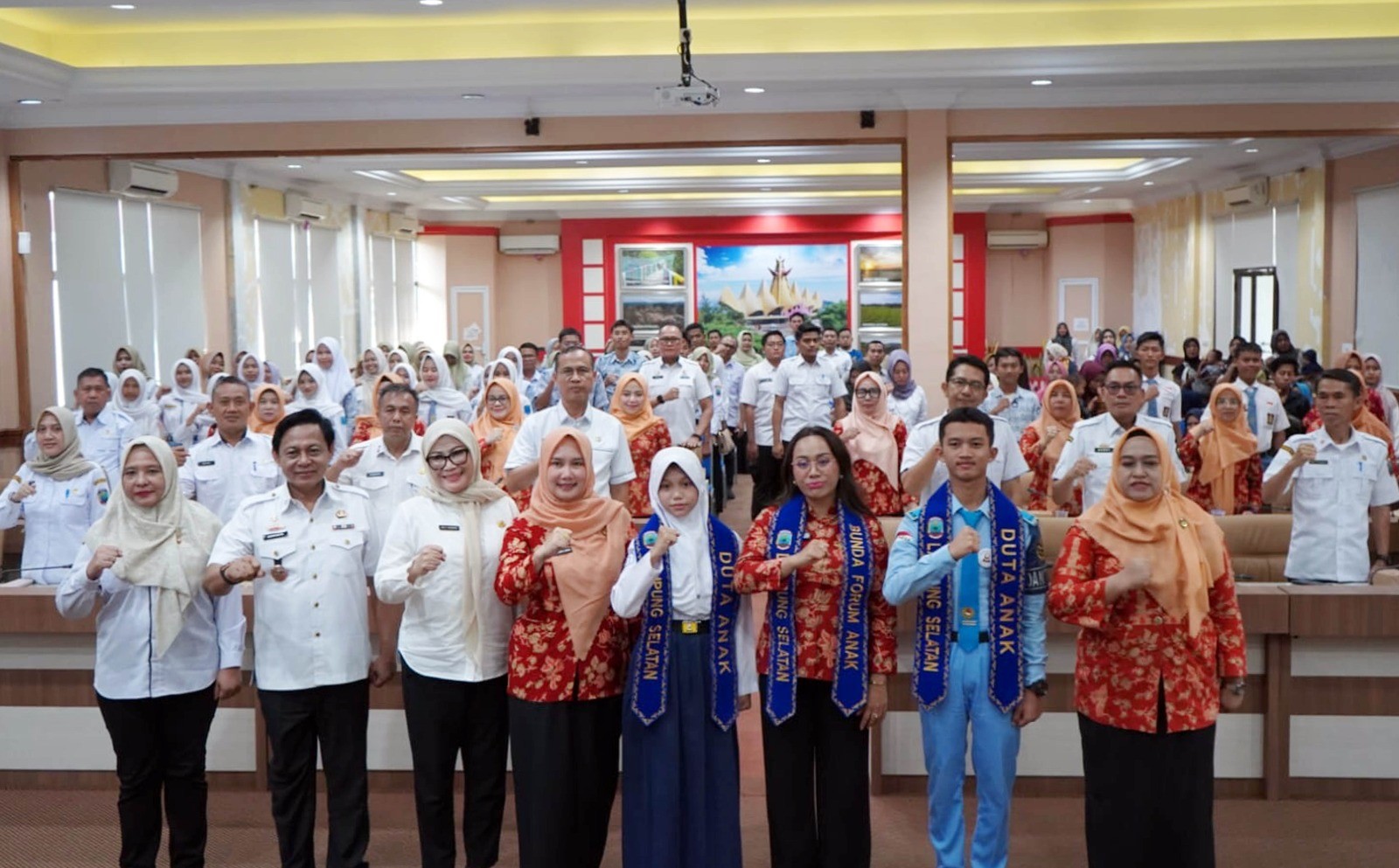 Dikukuhkan Sebagai Bunda Forum Anak Daerah, Zita Anjani Siap Jadi Suara dan Pelindung Anak-anak Lampung Selatan