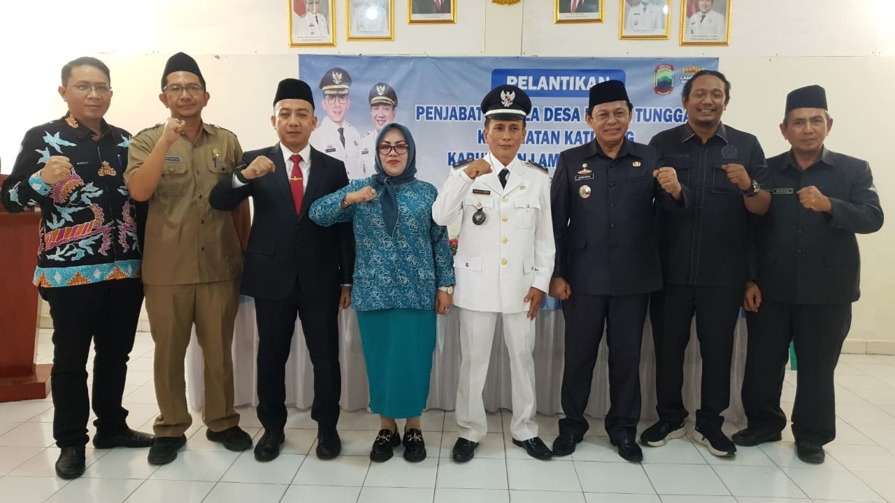 Sekda Lampung Selatan Lantik Khusaini Rohman sebagai Penjabat Kades Karya Tunggal