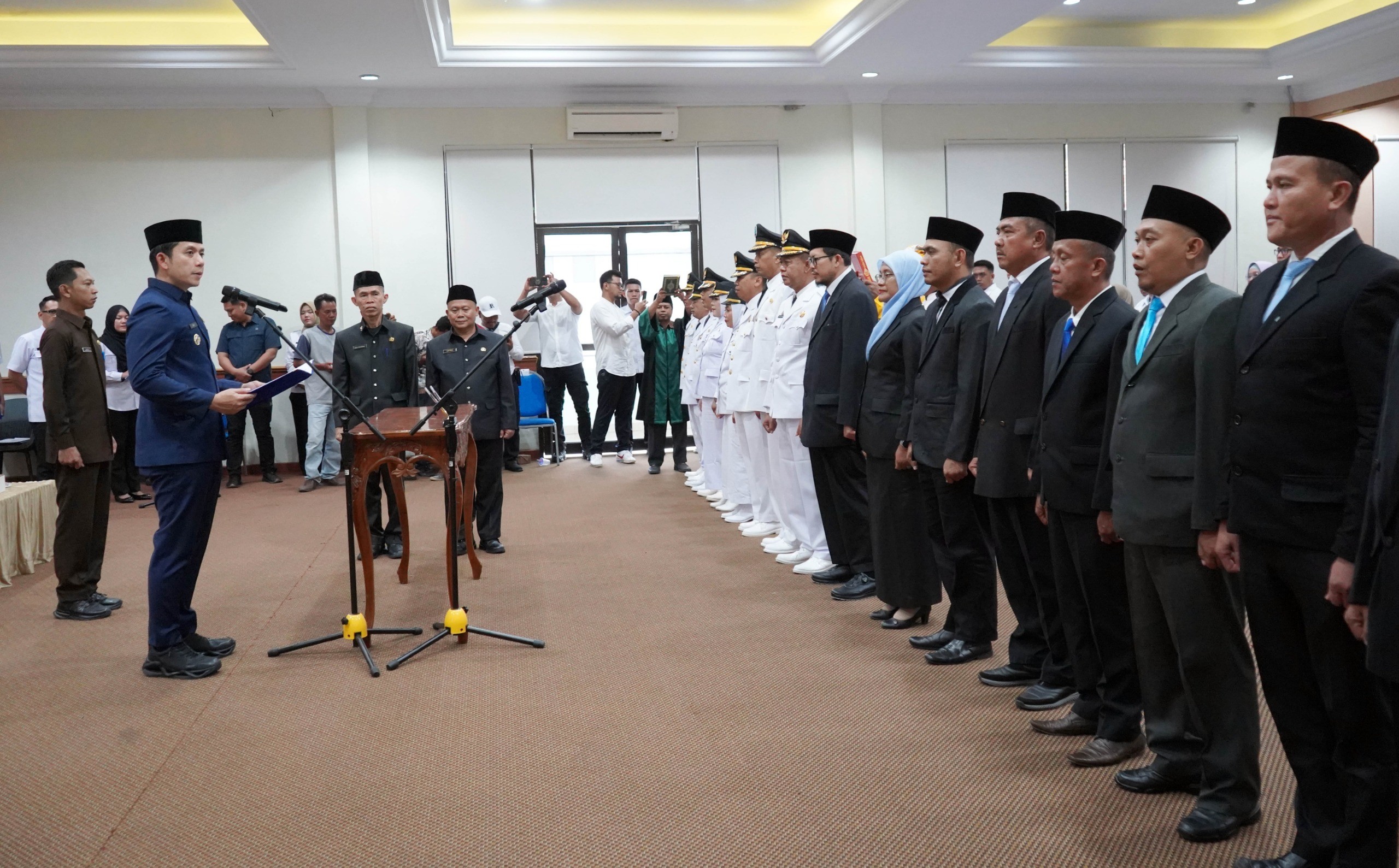 8 Camat Wajah Baru Dilantik, Bupati Egi: Harus Punya Mental Melayani