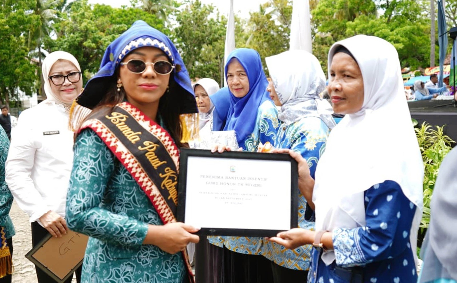 Gebyar PAUD Lampung Selatan 2025: Ratusan Anak Tunjukkan Kreativitas, Bunda Zita Pastikan Kesejahteraan Guru PAUD Terjamin