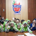 Belajar Komunikasi Lewat Radio, Anak TK IT Al Mumtaza Unjuk Bakat di DBFM 93