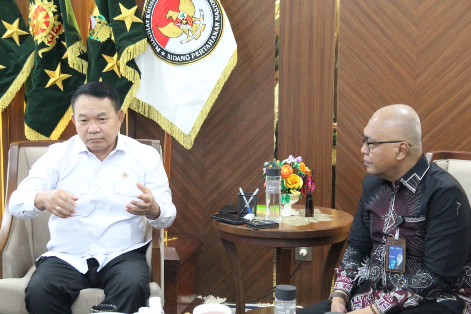 Dorong Persatuan Bangsa, PWI Pusat Bahas Peran Wartawan dalam Bela Negara dengan Penasihat Khusus Presiden