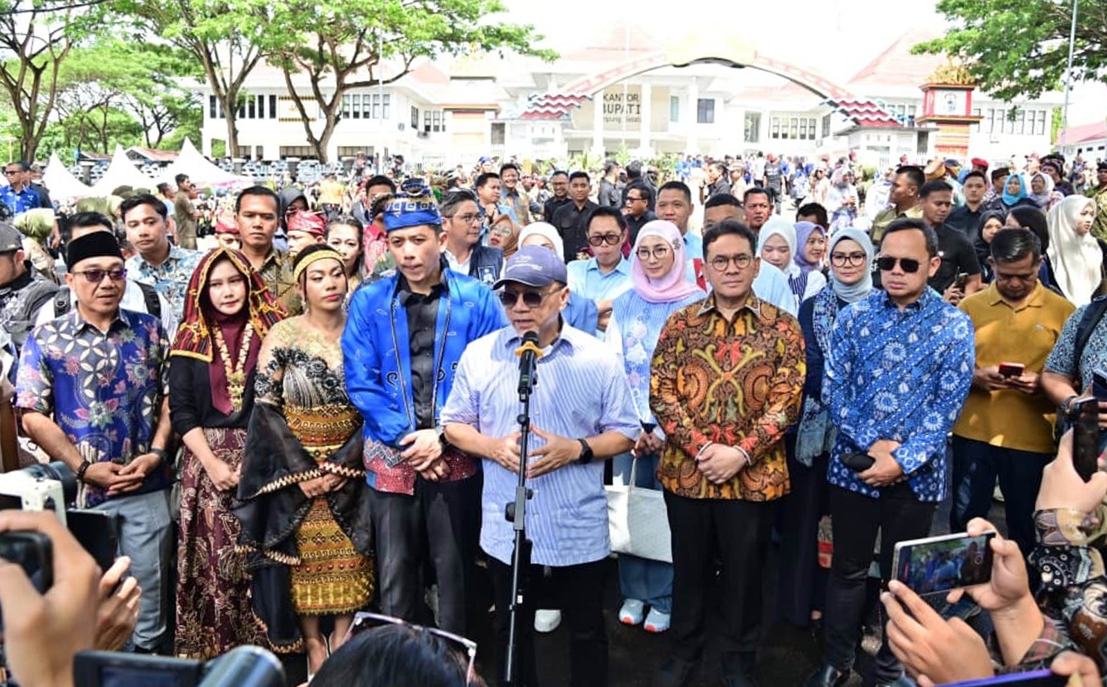 6.573 Peserta Guncang Kalianda! Pawai Budaya Terbesar Sepanjang Sejarah Warnai HUT ke-69 Lampung Selatan