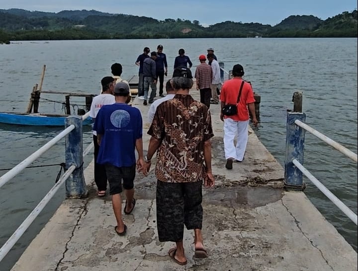 Laut Dipagar, Ratusan Nelayan Teluk Pandan Banting Stir Alih Profesi