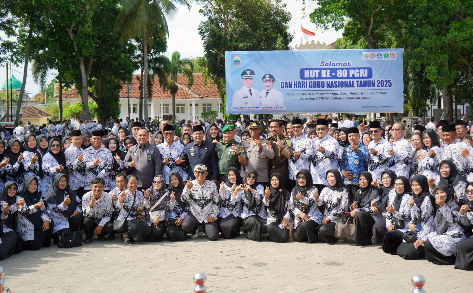 HUT ke-80 PGRI dan Hari Guru Nasional 2025: Sekda Lampung Selatan Tegaskan Guru sebagai Fondasi Bangsa dan Pilar Masa Depan Pendidikan