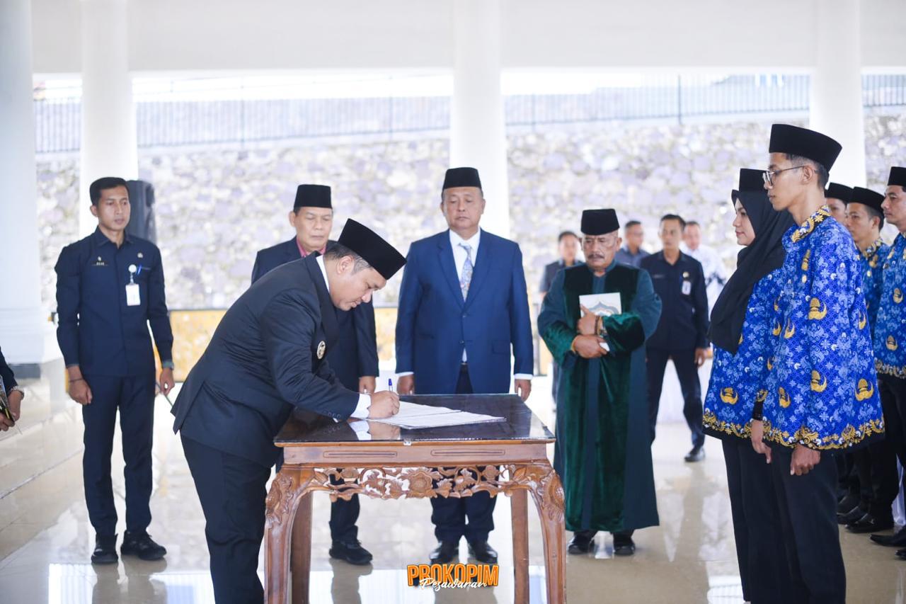Lantik 123 Pejabat Fungsional, Wabup Antonius ASN Harus  Profesionalisme dan Integritas 