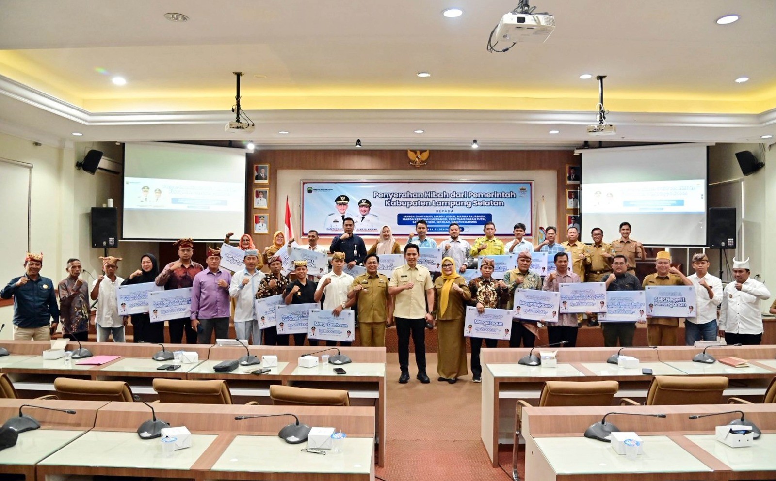 Jaga Budaya, Majukan Pariwisata: Bupati Egi Kucurkan Dana Hibah untuk Adat dan Pokdarwis