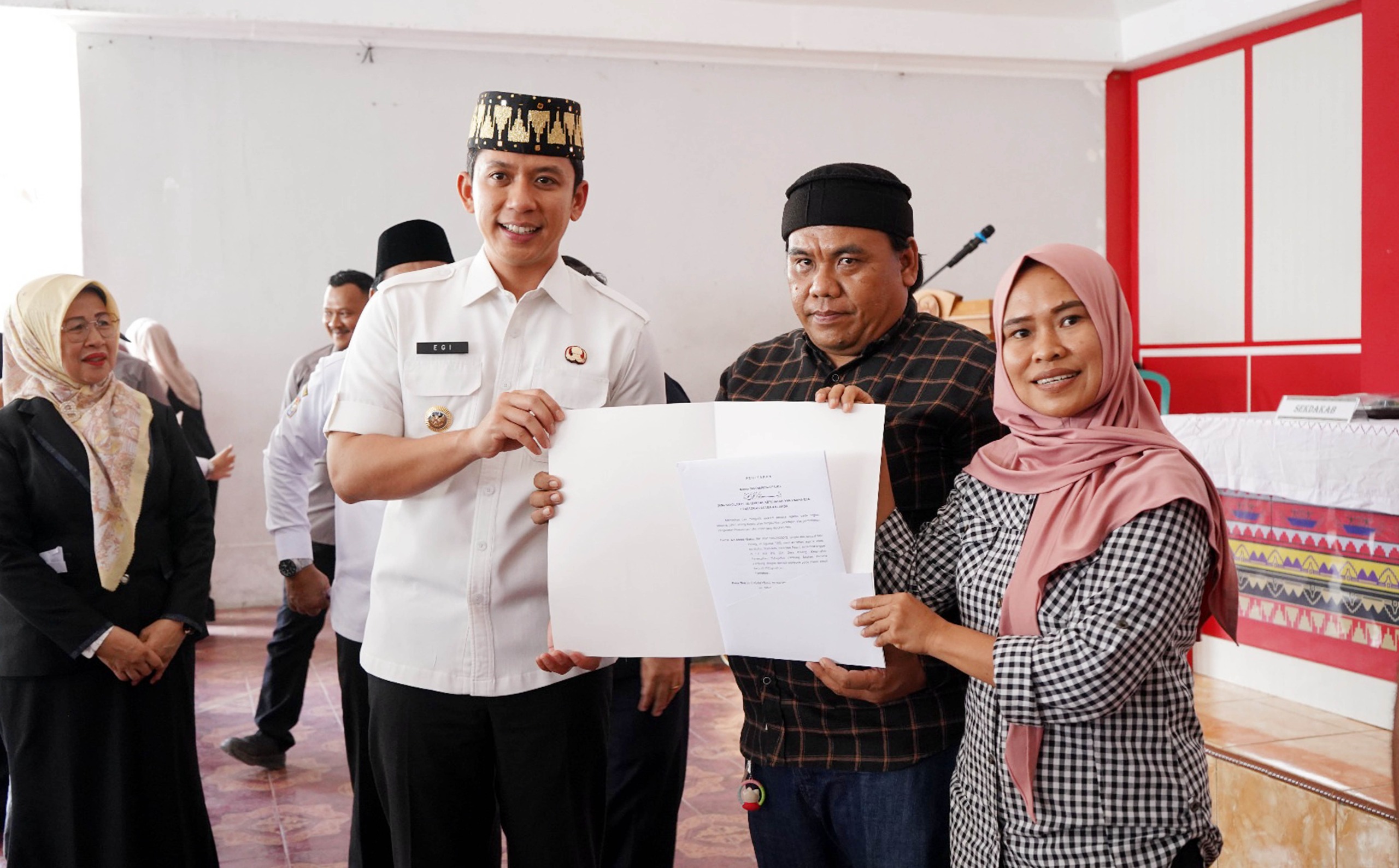 106 Pasangan Resmi Peroleh Kepastian Hukum Lewat Sidang Isbat Nikah Gratis di Lampung Selatan