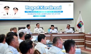 Pimpin Rakor Perdana 2026: Bupati Egi Tekankan Integritas, Pelayanan, dan Akses Wisata