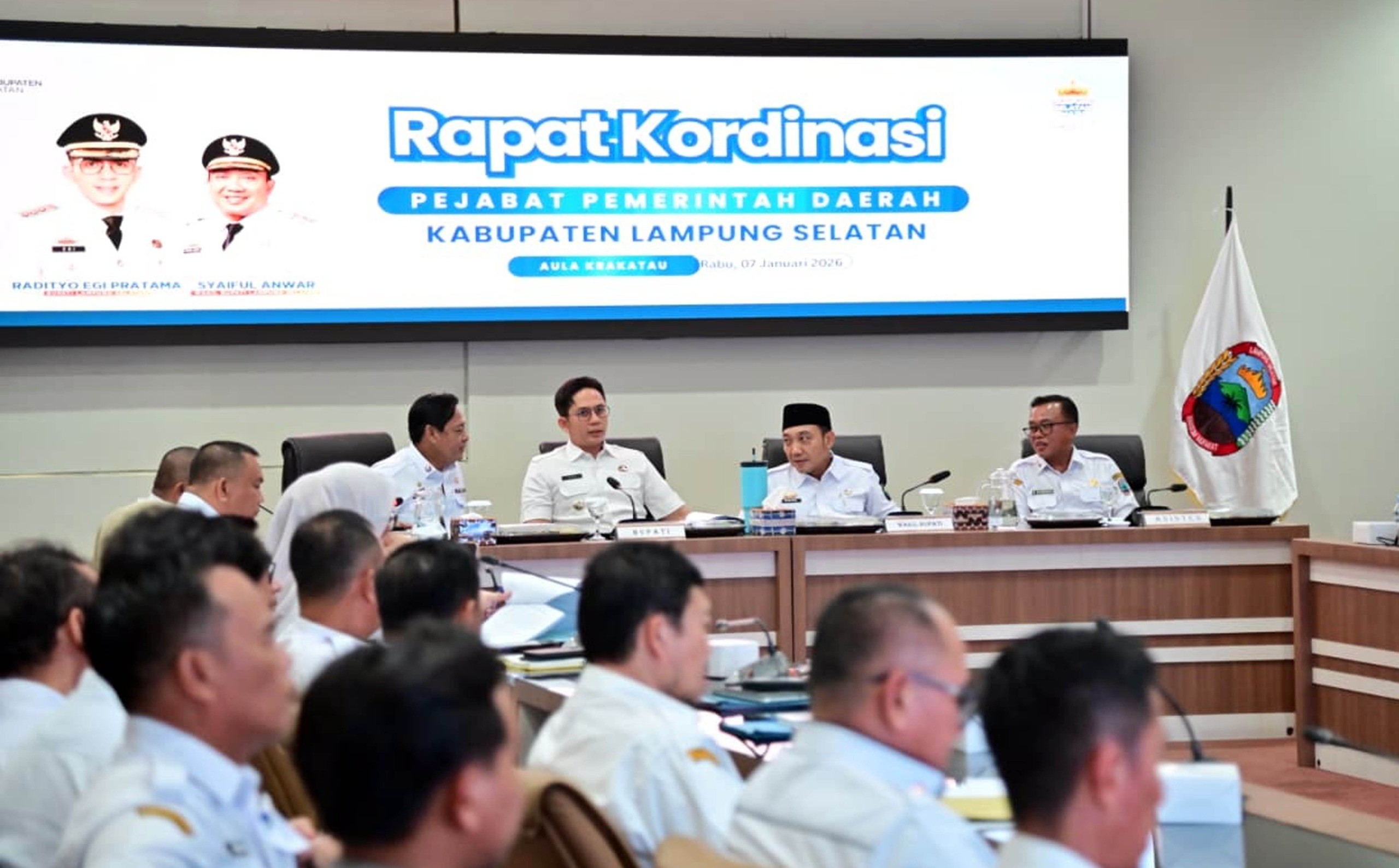 Pimpin Rakor Perdana 2026: Bupati Egi Tekankan Integritas, Pelayanan, dan Akses Wisata