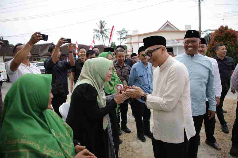 Gubernur Lampung Dan Ibu Wulan Sari, Safari Ramadhan Di Terbanggi Besar Lamteng
