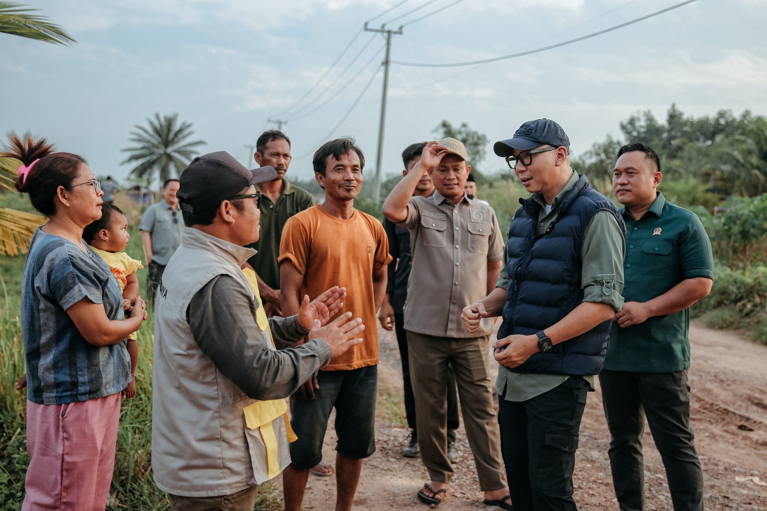 Gubernur Rahmat Mirzani Djausal Turun Ke Ruas Jalan Gedung Aji menuju Umbul Mesir Tulang Bawang