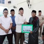 Wabup Syaiful Tutup Safari Ramadan 1447 H di Ketapang, Serahkan Santunan dan Bantuan Masjid