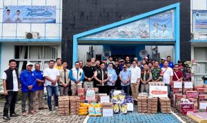 1.175 KK Korban Banjir di Empat Kecamatan Terima Bantuan Beras dan Sembako dari Pemkab Lampung Selatan dan 10 Perusahaan