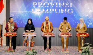 Peresmian Posbankum, Gubernur Mirza Tegaskan Pentingnya Menghadirkan Akses Keadilan Hingga Tingkat Desa Peresmian Posbankum, Gubernur Mirza Tegaskan Pentingnya Menghadirkan Akses Keadilan Hingga Tingkat Desa