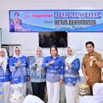 Dukung Pengrajin Lokal, Zita Anjani Bagikan 50 Guci Karya Gerabah kepada PKK dan Dekranasda Lampung Selatan