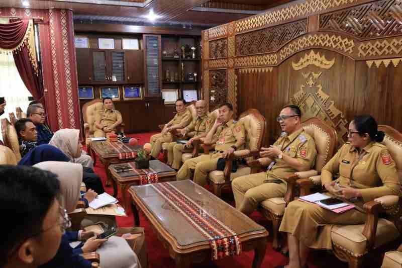 Parosil Mabsus sambut audensi pihak BPS Lampung Barat