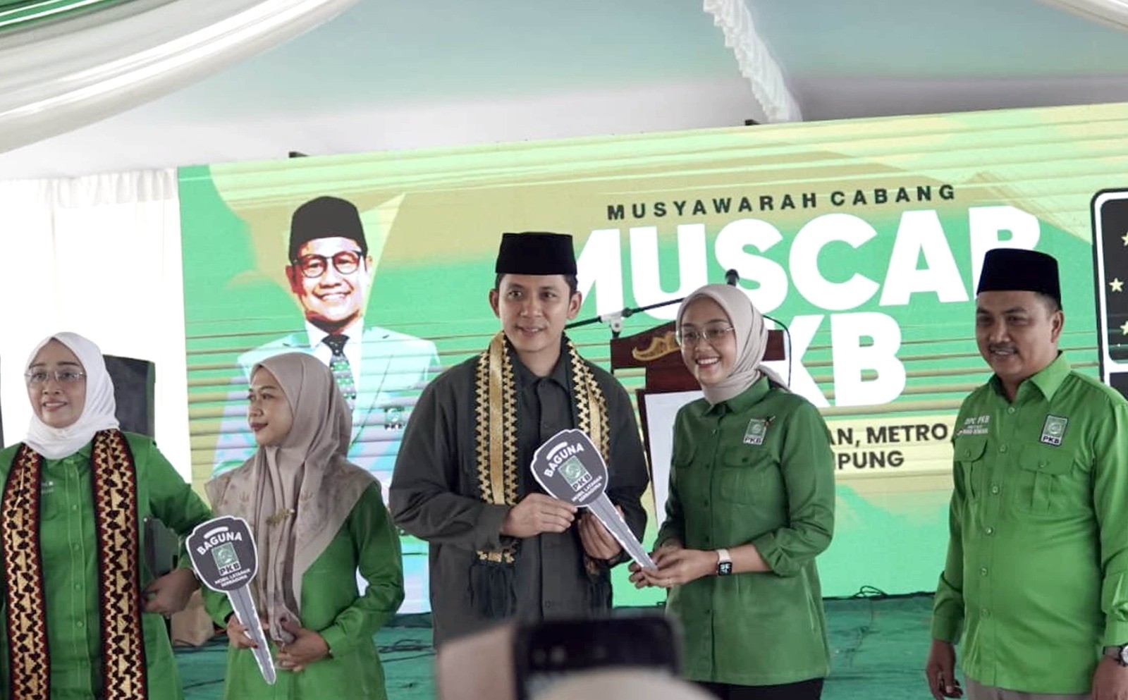 PKB Lampung Gelar Muscab di Pantai Sebalang, Bagikan Mobil BAGUNA untuk Layanan Warga