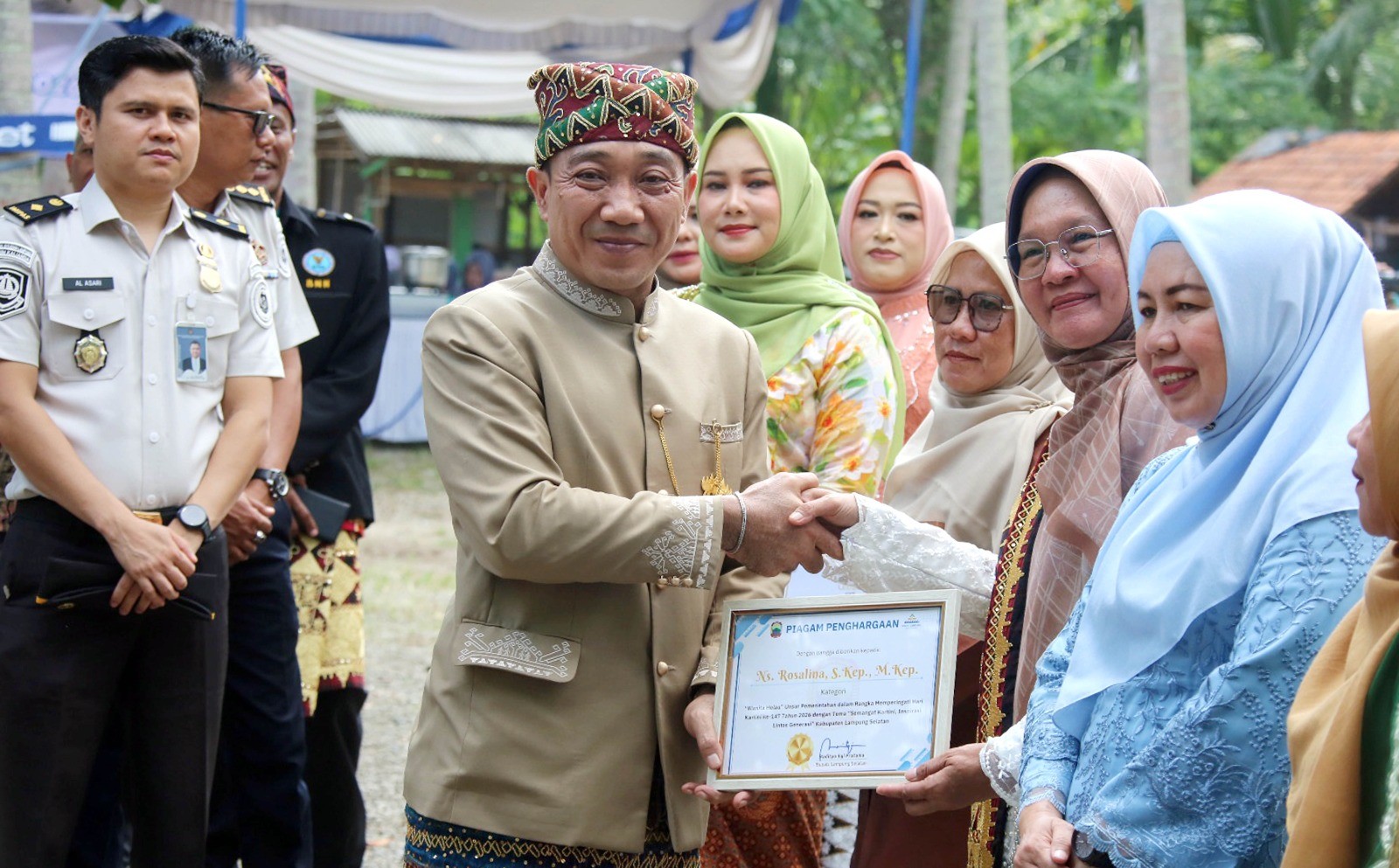 Dari UMKM hingga Jurnalis, 13 Wanita Helau Lampung Selatan Diganjar Penghargaan di Hari Kartini 2026