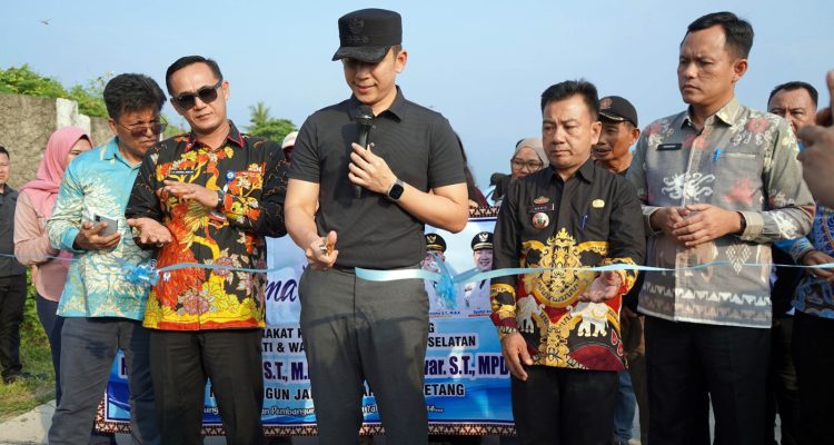 Resmikan Jalan Lubuk Dalam-Way Urang, Bupati Egi Dorong Wisata Kalianda dan Dongkrak Ekonomi Warga